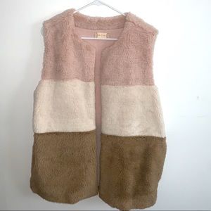 Alter’d state M faux fur tricolored vest